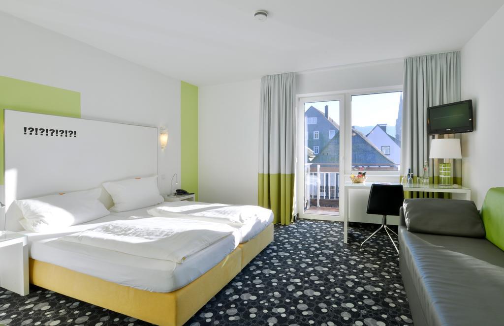 Hotel Fliegendes Klassenzimmer Bad Berleburg Eksteriør bilde