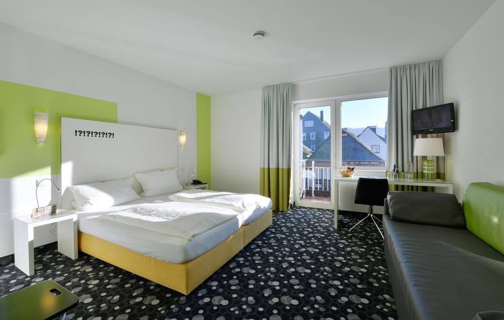 Hotel Fliegendes Klassenzimmer Bad Berleburg Eksteriør bilde