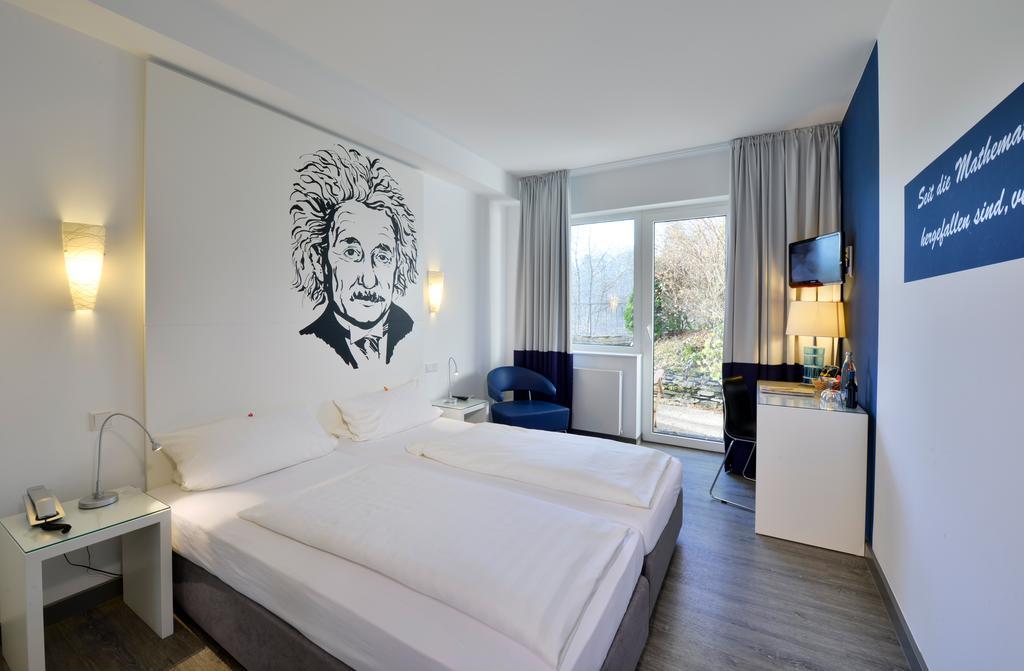 Hotel Fliegendes Klassenzimmer Bad Berleburg Eksteriør bilde